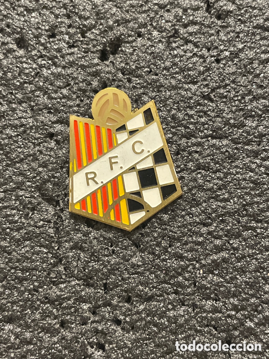 Sports collectibles: Pin 1147 RIBETANA F.C. - Ribes de Fresser (Girona)
