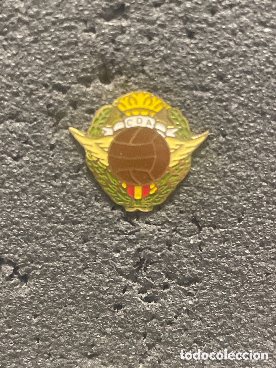 Sports collectibles: Pin 1223 C.D. AMIGO - Barcelona