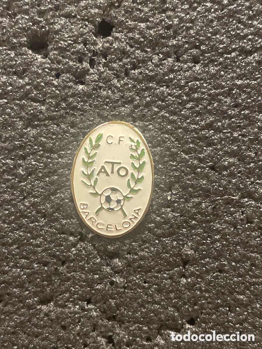 Sports collectibles: Pin 1238 C.F. ATO - Barcelona