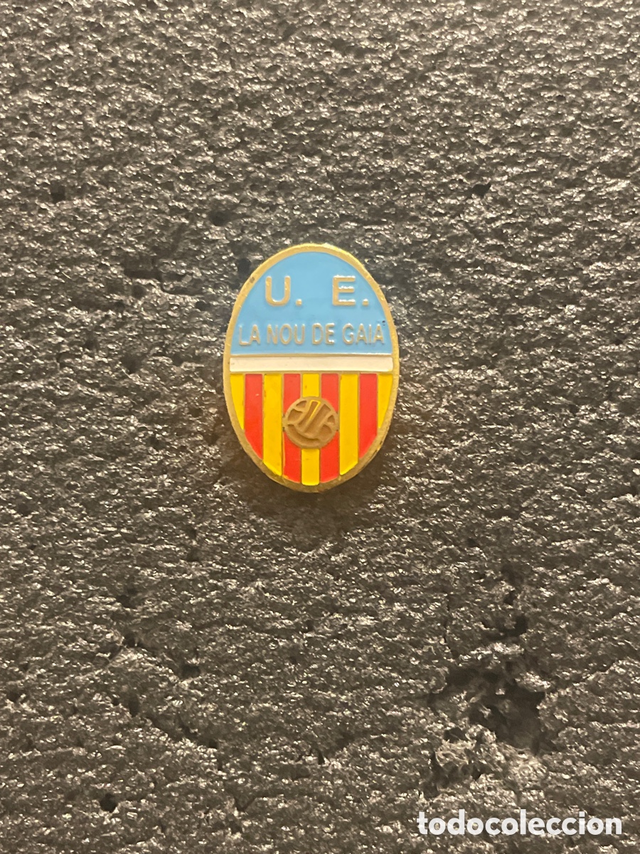 Collezionismo sportivo: Pin 1262 U.E. LA NOU - La Nou de Gaya (Tarragona)