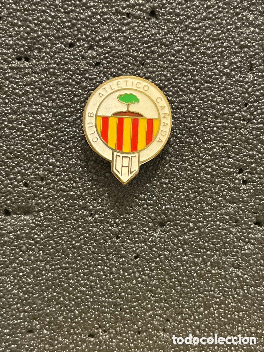 Collezionismo sportivo: Pin 103 CLUB ATLETICO CA&Ntilde;ADA - Ca&ntilde;ada de Villena (Alicante)