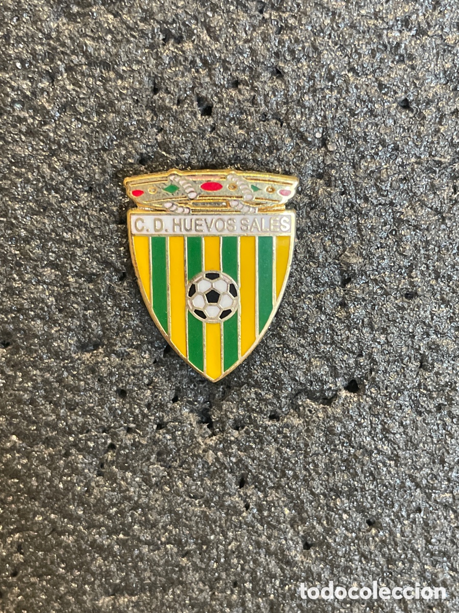 Collezionismo sportivo: Pin 114 C.D. HUEVOS SALES - Castellon