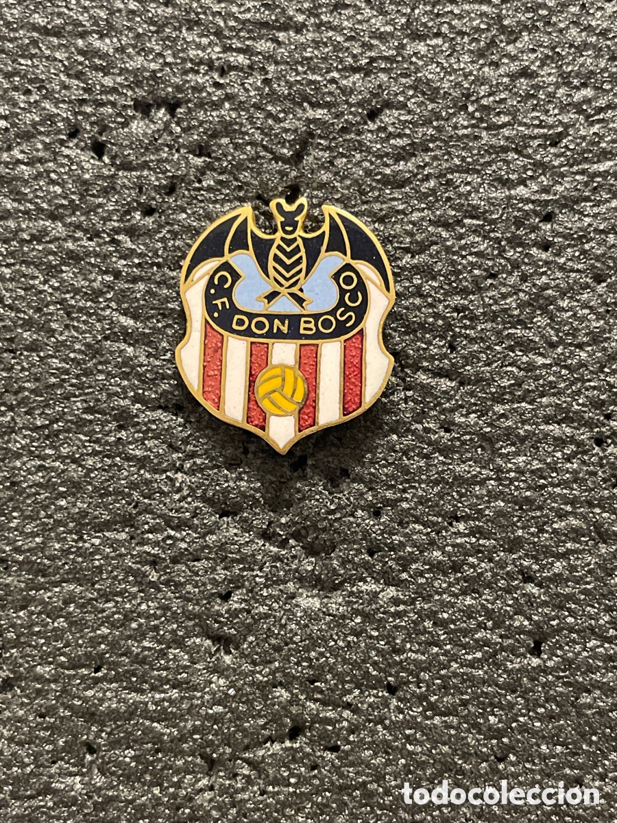 Collectionnisme sportif: Pin 153 C.F. DON BOSCO - Valencia