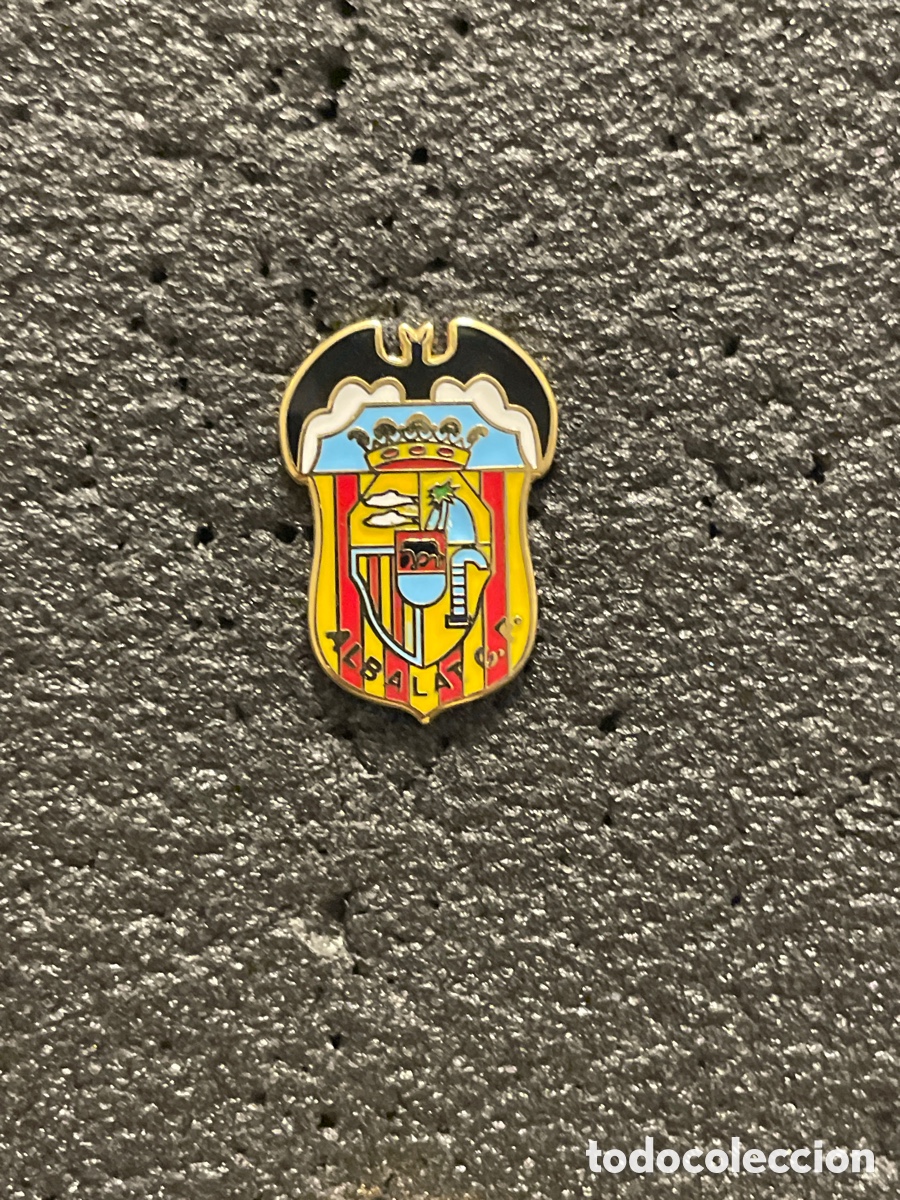 Collectionnisme sportif: Pin 157 ALBALAT C.F. - Albalat dels Sorells (Valencia)