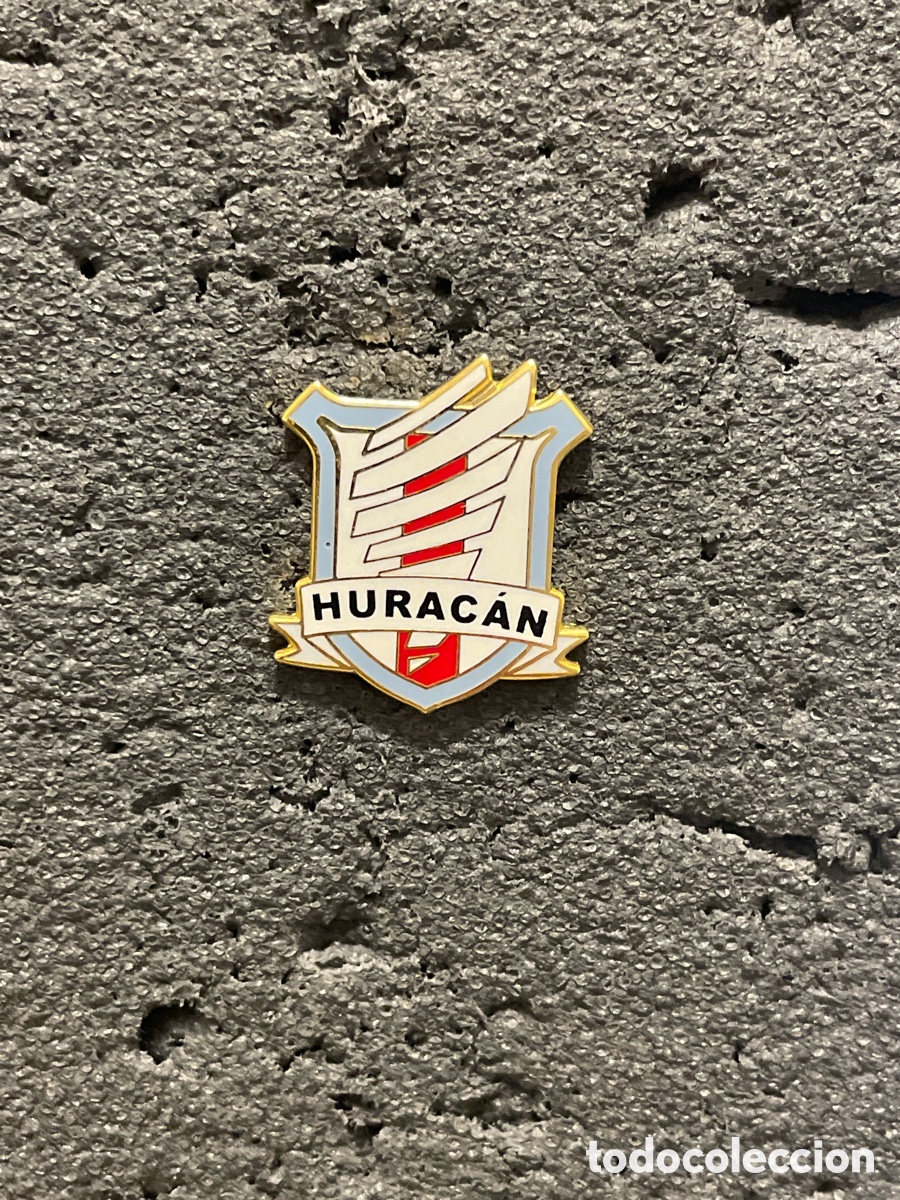 Collectionnisme sportif: Pin 178 HURACAN C.F. - Valencia
