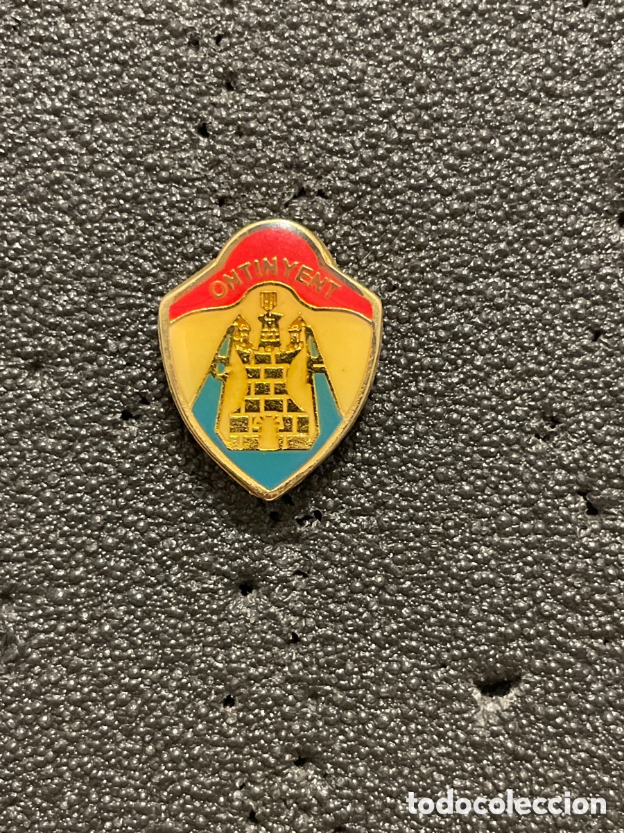 Sports collectibles: Pin 350 ONTINYENT C.F. - Onteniente (Valencia)