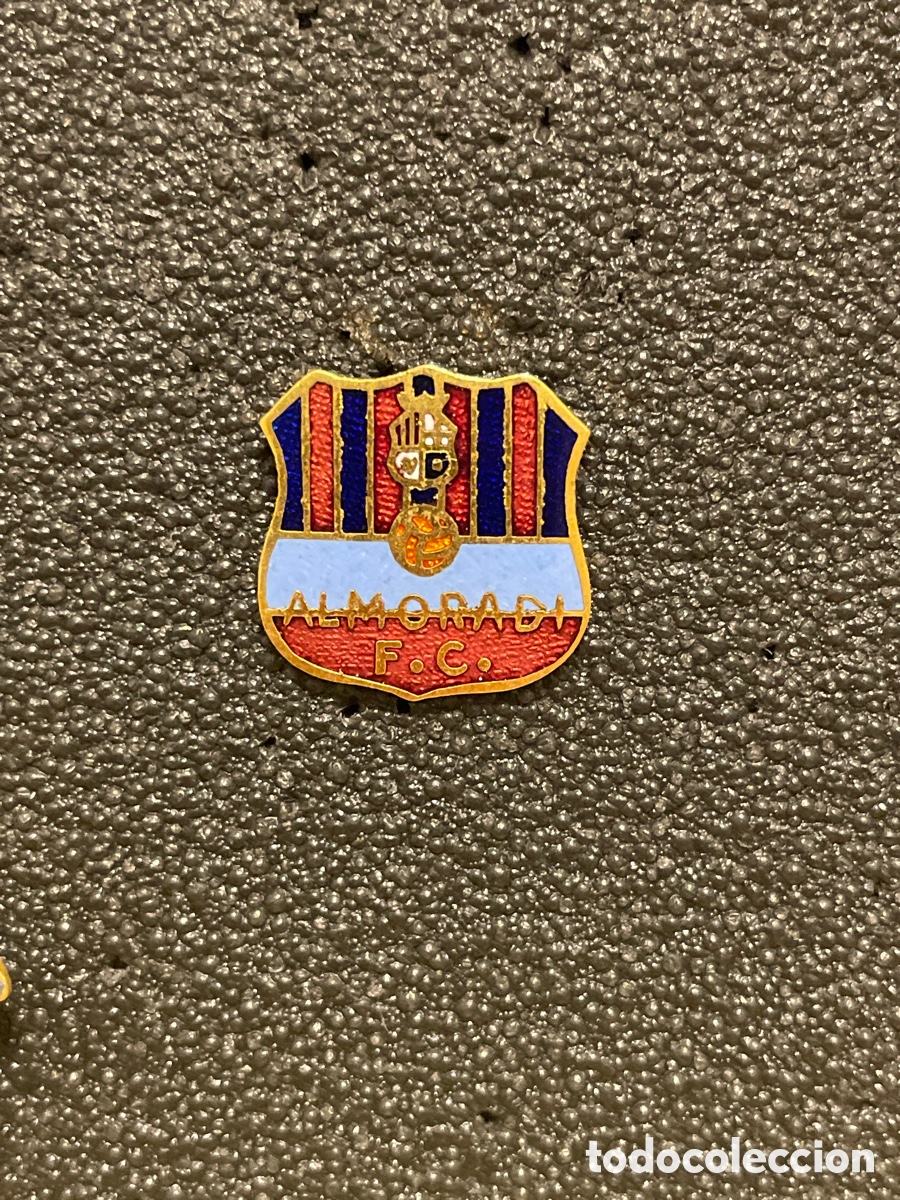 Sammelleidenschaft Sport: Pin 478 ALMORAD&Iacute; F.C. - Almorad&iacute; (Alicante)