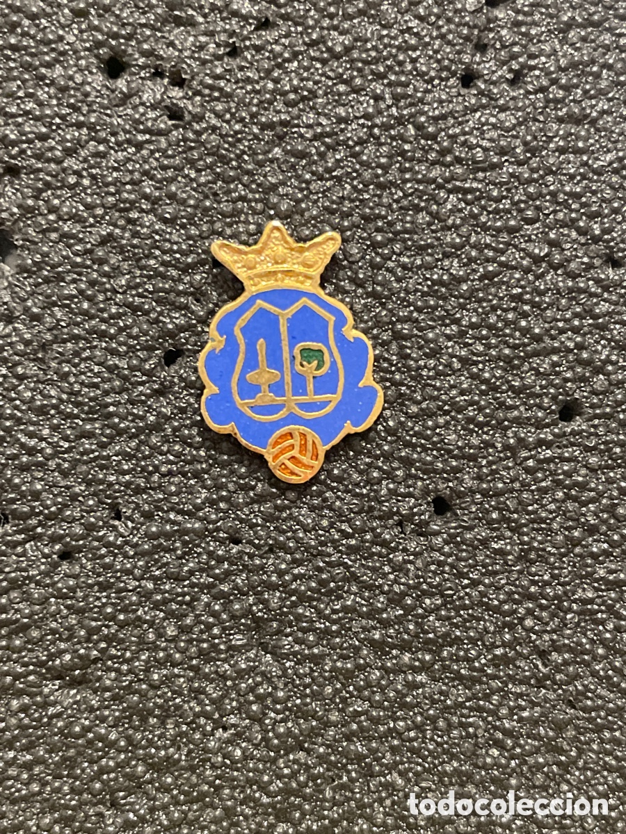 Sammelleidenschaft Sport: Pin 479 C.D. FONTFIGUERENSE - Fuente La Higuera (Valencia)