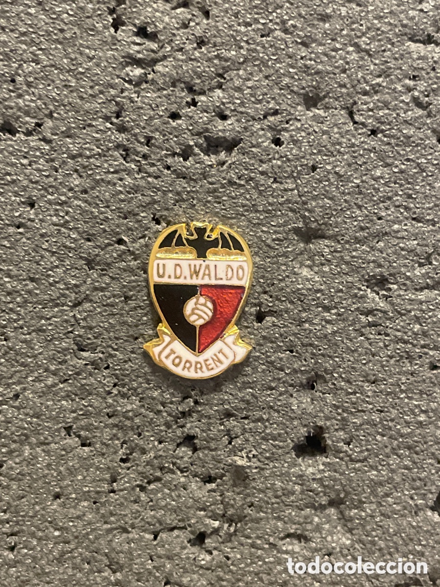 Sammelleidenschaft Sport: Pin 520 U.D. WALDO - Torrent (Valencia)