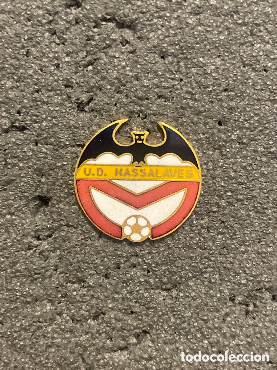 Sammelleidenschaft Sport: Pin 537 U.D. MASSALAVES - Massalaves (Valencia)
