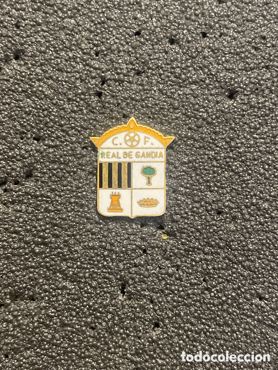 Sammelleidenschaft Sport: Pin 557 C.F. REAL DE GANDIA - Real de Gand&iacute;a (Valencia)