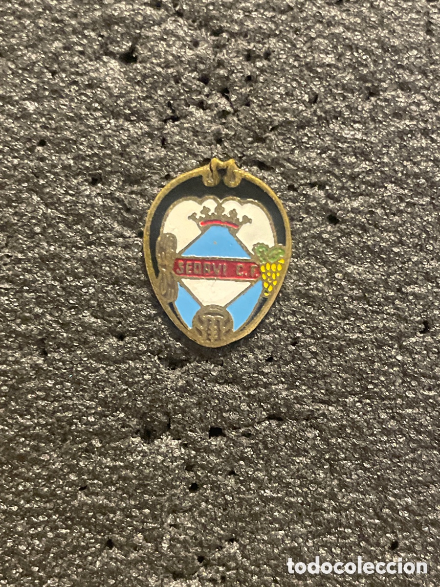 Coleccionismo deportivo: Pin 591 SEDAVI C.F. - Sedav&iacute; (Valencia)