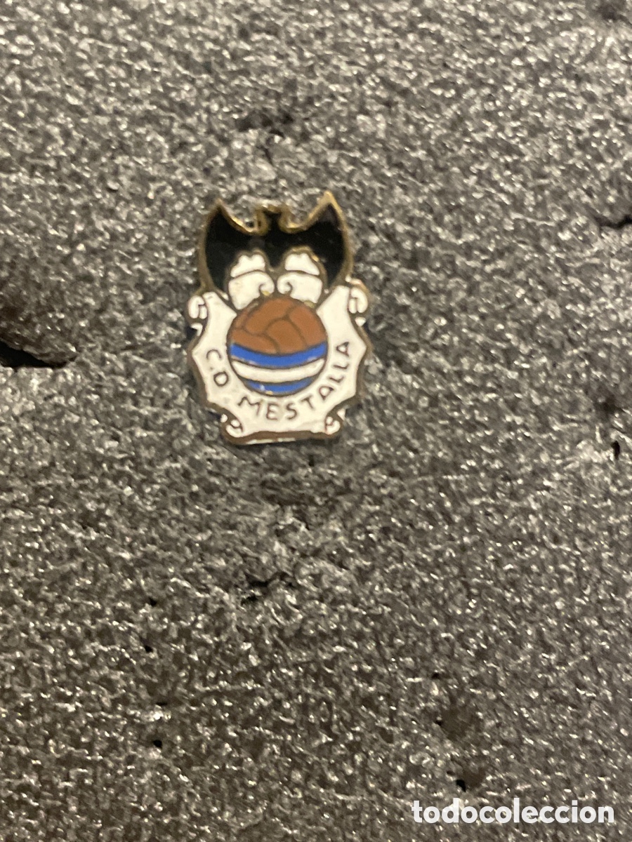 Coleccionismo deportivo: Pin 593 C.D. MESTALLA - Valencia