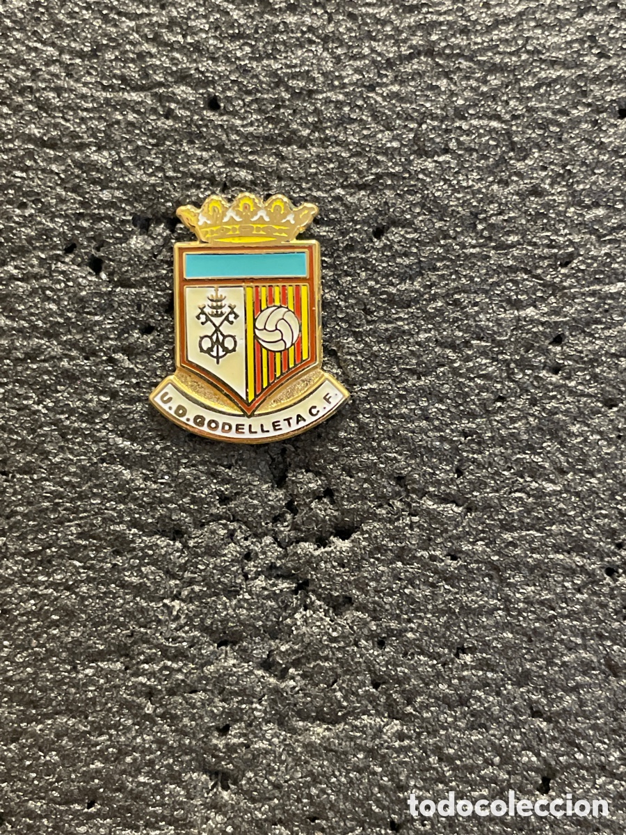 Coleccionismo deportivo: Pin 601 U.D. GODELLETA C.F. - Godelleta (Valencia)