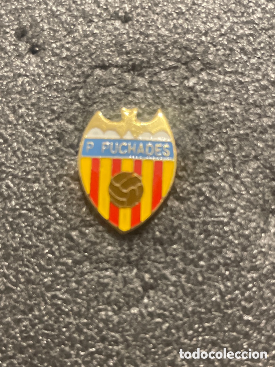 Collectionnisme sportif: Pin 738 PE&Ntilde;A PUCHADES - Sueca (Valencia)