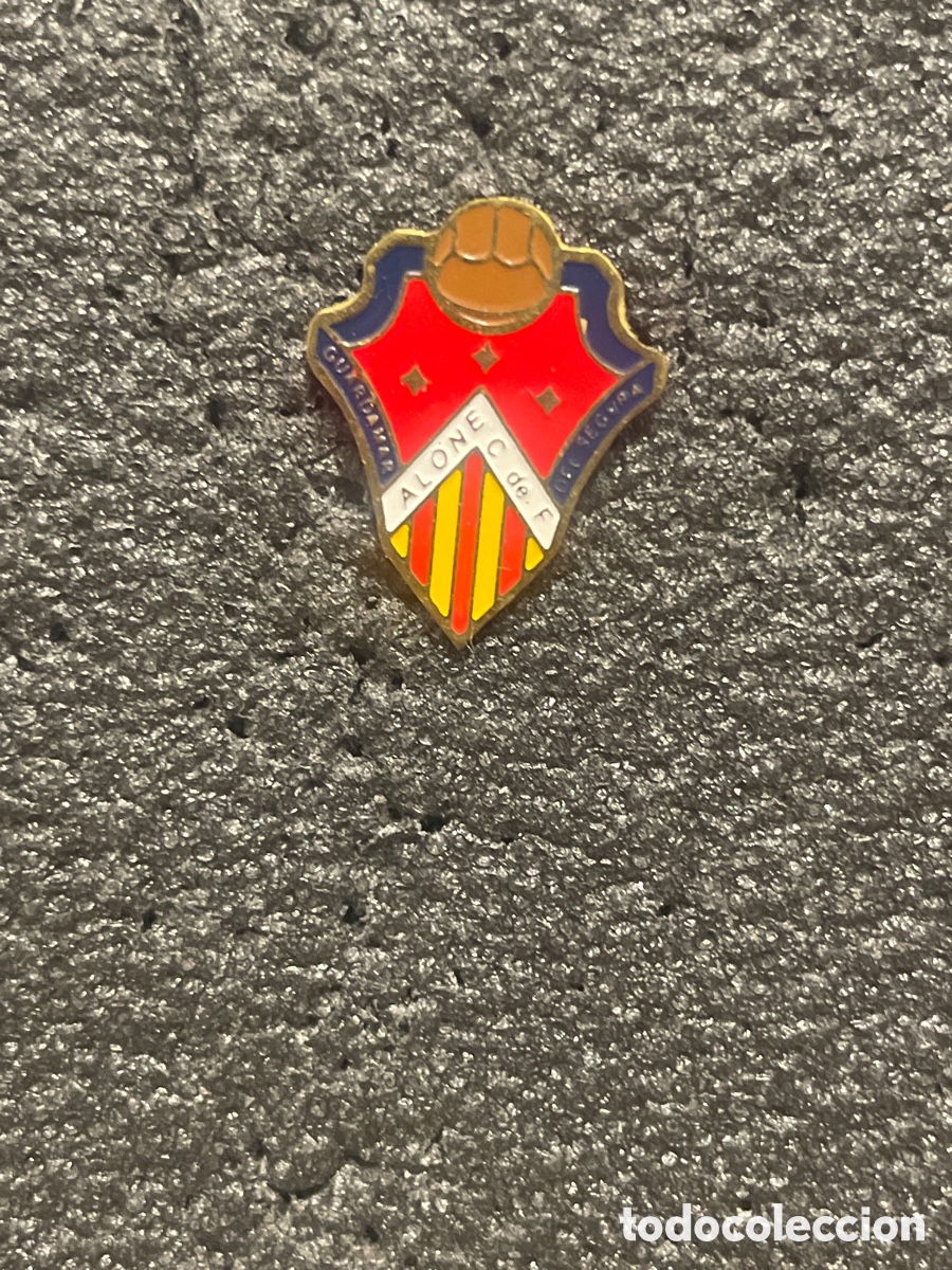 Collectionnisme sportif: Pin 744 ALONE C.F. - Guardamar del Segura (Alicante)