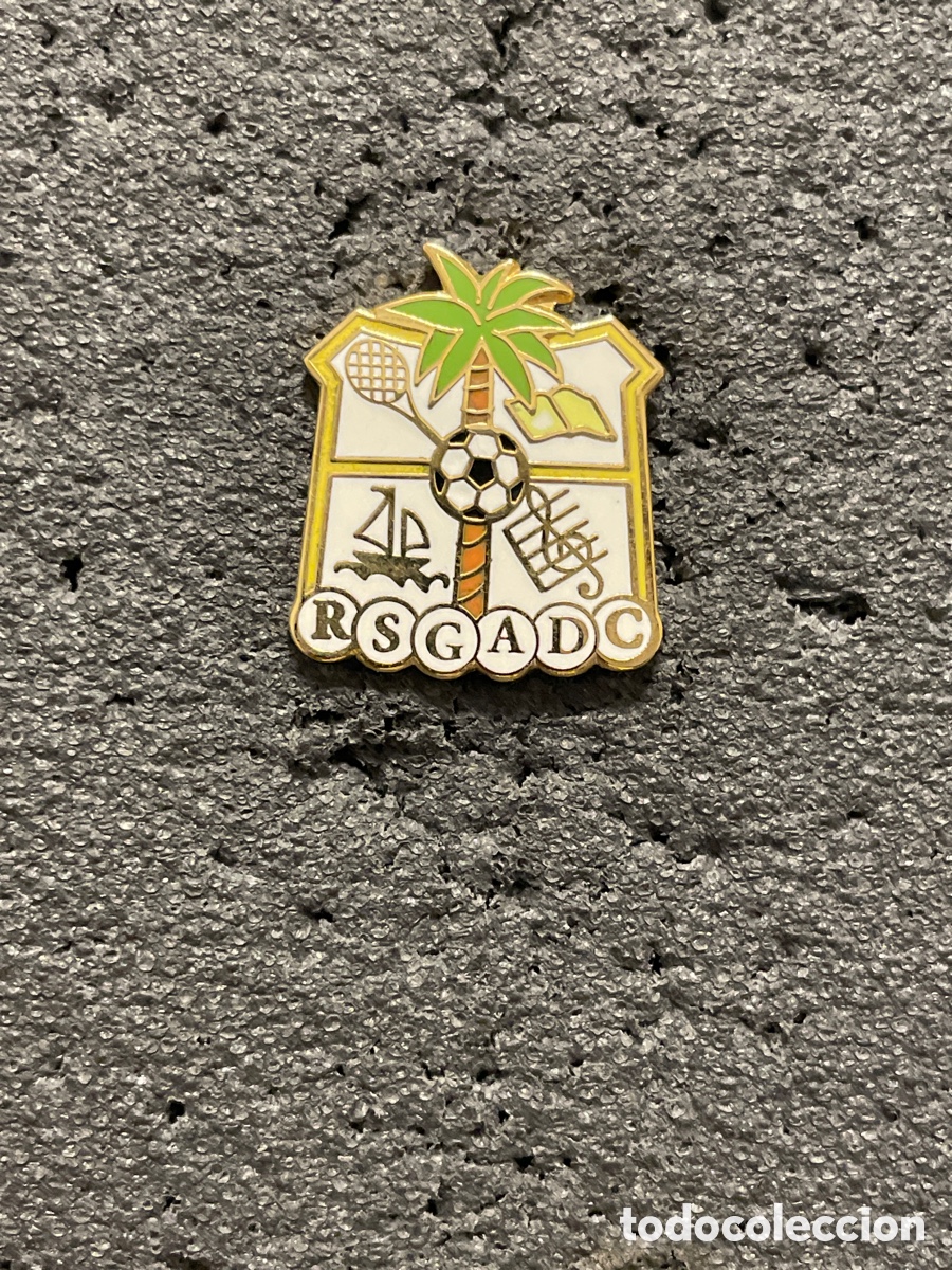 Coleccionismo deportivo: Pin 782 RACING SAN GABRIEL A.D.C. - Alicante