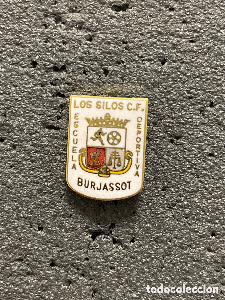 Coleccionismo deportivo: Pin 800 E.D. LOS SILOS C.F. - Burjasot (Valencia)