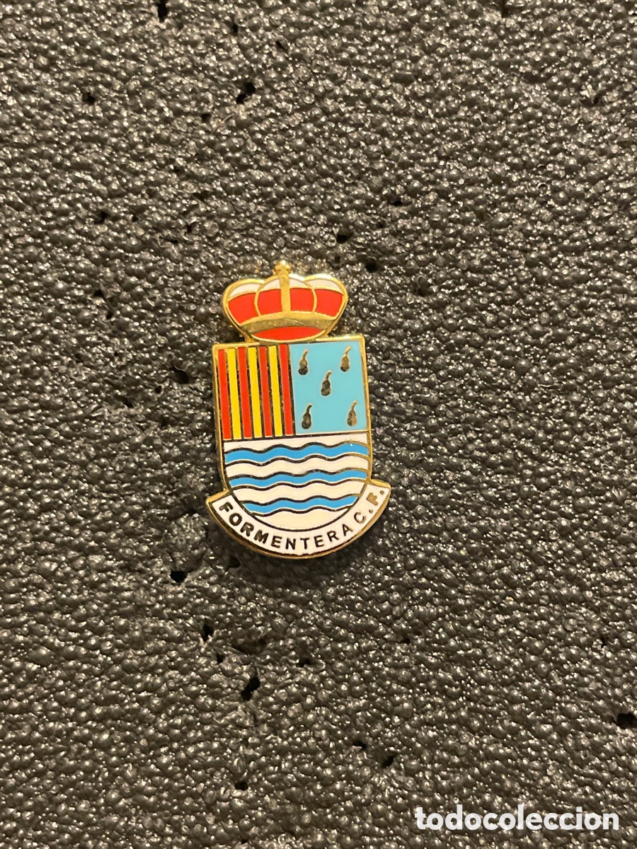 Sammelleidenschaft Sport: Pin 966 FORMENTERA C.F. - Formentera de Segura (Alicante)