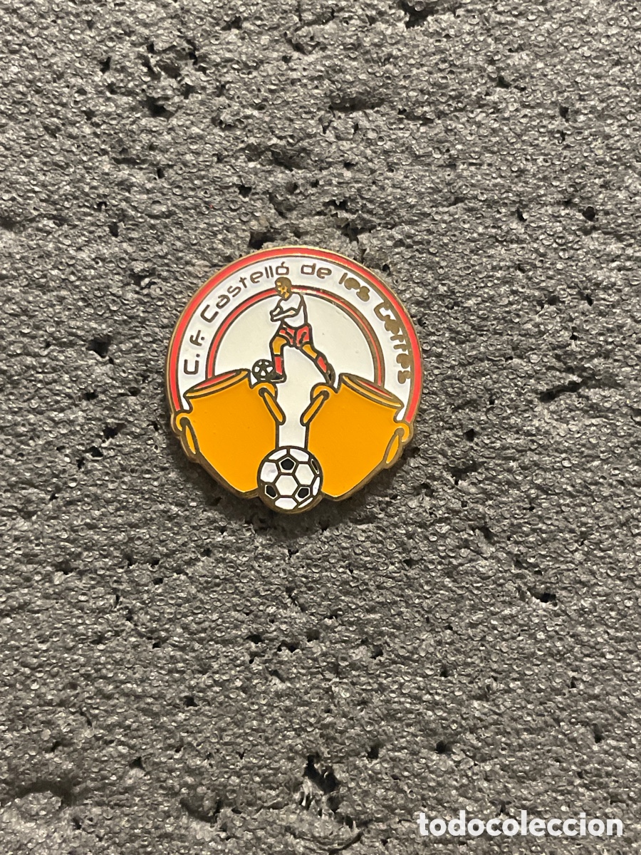 Sammelleidenschaft Sport: Pin 1075 C.F. CASTELL&Oacute; DE LES GUERRES - Castell&oacute; de Rugat (Valencia)