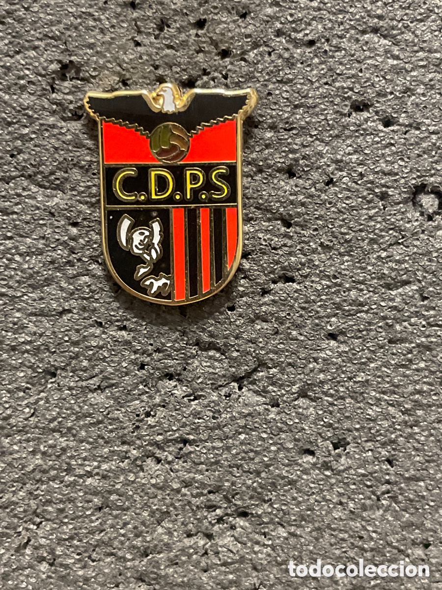 Sammelleidenschaft Sport: Pin 1076 C.D. PERPETUO SOCORRO - Castellon