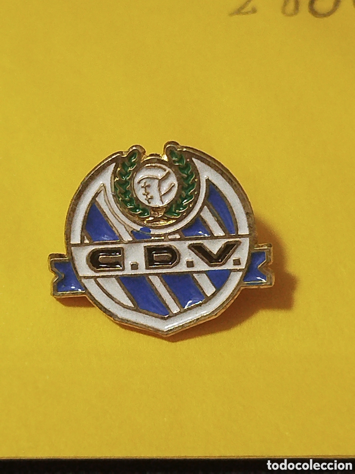 Sammelleidenschaft Sport: PINS DE FUTBOL OFICIAL CD VICALVARO MADRID