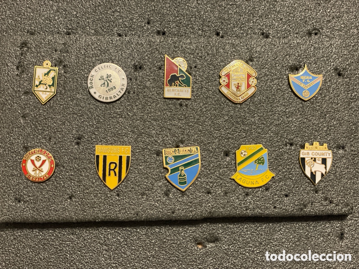 Coleccionismo deportivo: LOTE 4 DE 10 PINS DE GIBRALTAR - Foto 1