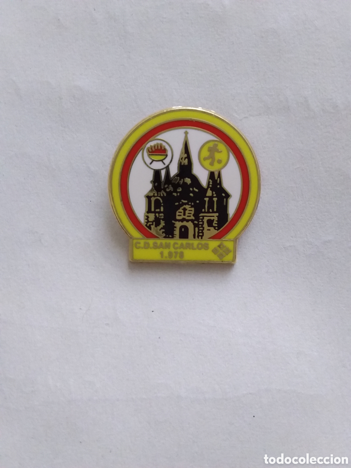 Collectionnisme sportif: Pin - Club Deportivo San Carlos 1978 ( Ciudad Real)