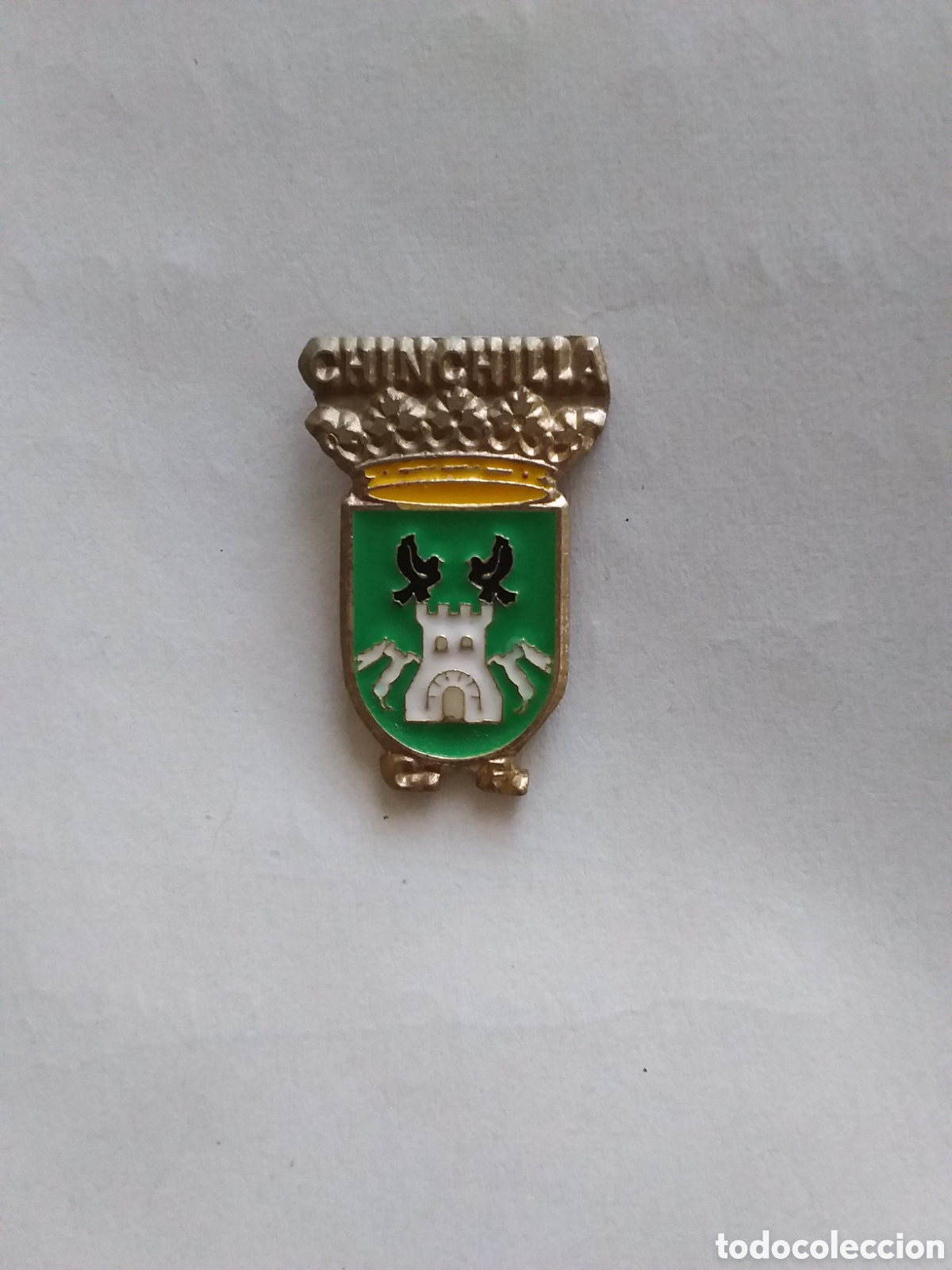 Coleccionismo deportivo: Pin - chinchilla F&uacute;tbol Club ( Albacete )