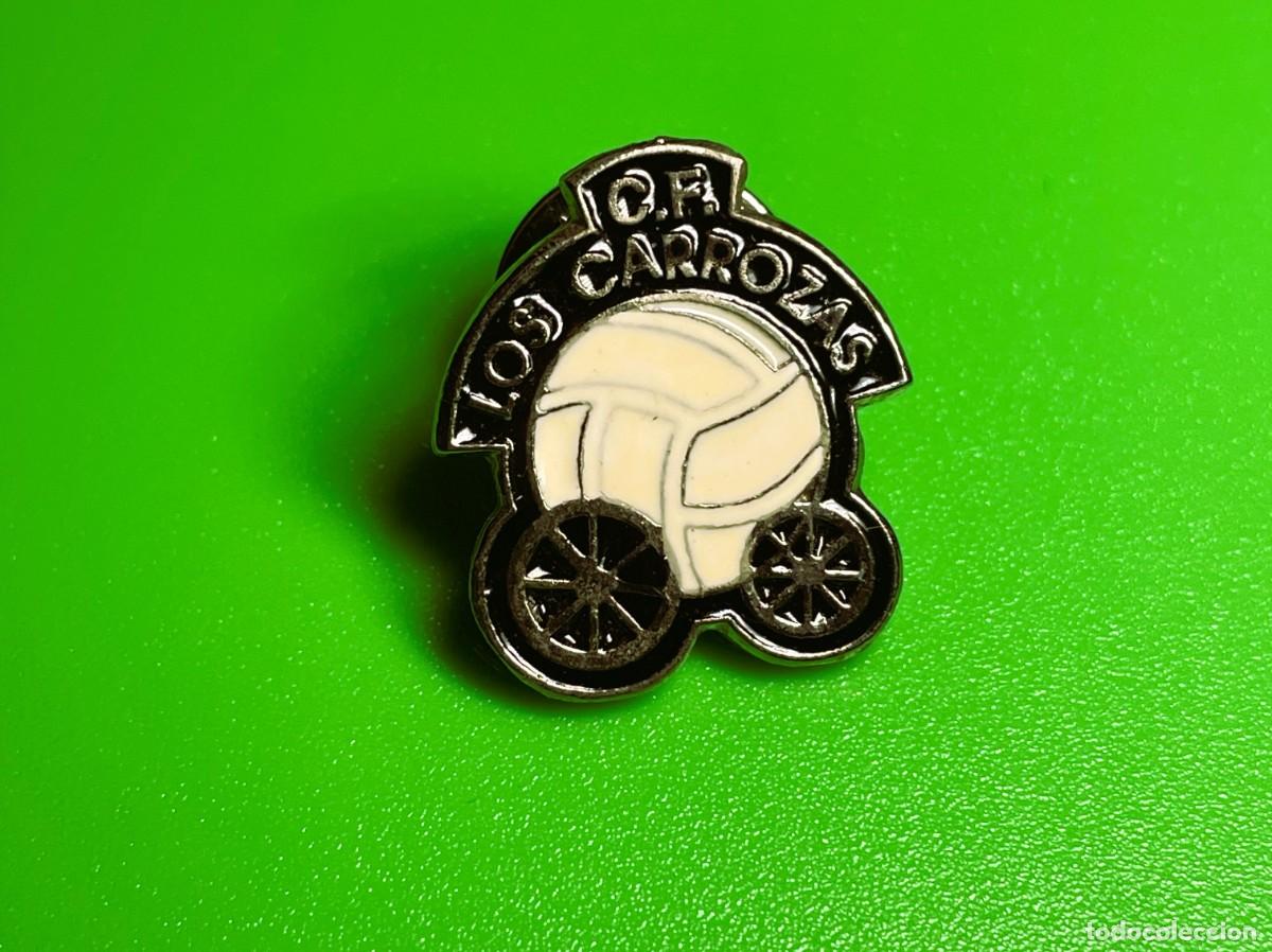 Sammelleidenschaft Sport: DIVERTIDO PIN DE ESCUDO DE CLUB DE F&Uacute;TBOL - CF LOS CARROZAS