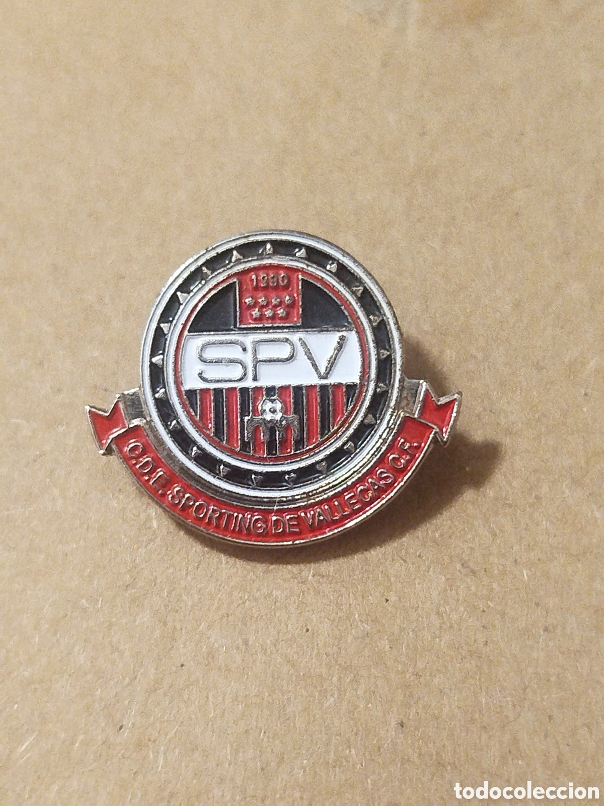 Collectionnisme sportif: PINS DE FUTBOL CD SPORTING DE VALLECAS .MADRID