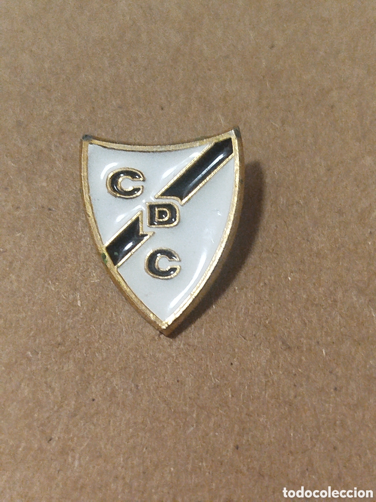 Collectionnisme sportif: PINS DE FUTBOL OFICIAL.C.D CARABANCHEL MADRID
