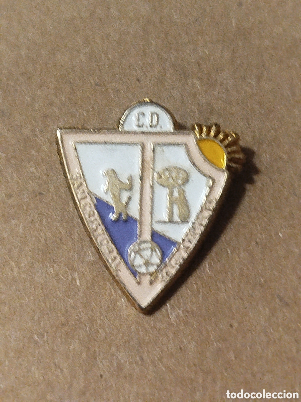 Collectionnisme sportif: PINS DE FUTBOL CD SAN CRIST&Oacute;BAL DE LOS &Aacute;NGELES.MADRID