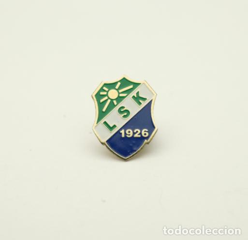 Coleccionismo deportivo: Badge Pin football clubs in Sweden - &rdquo; Ljungskile SK &rdquo;