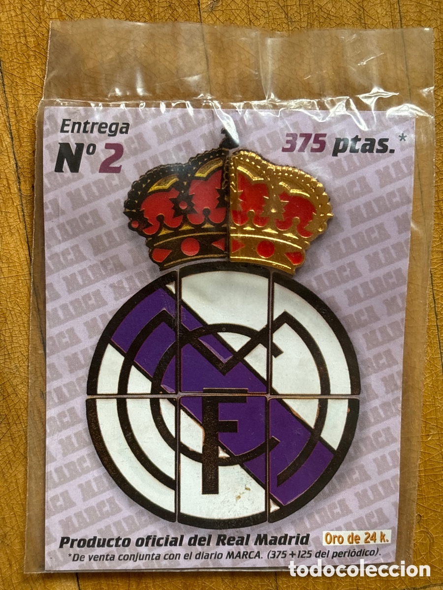 Coleccionismo deportivo: Pin oficial del Real Madrid - Marca - Foto 1