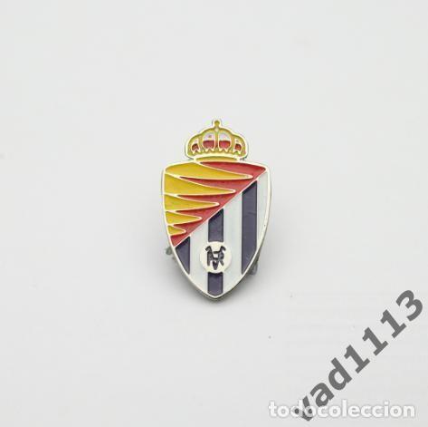 Collezionismo sportivo: Badge Pin football clubs in Spain - Real Valladolid.