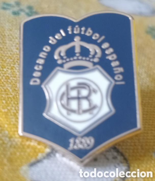 Coleccionismo deportivo: PIN F&Uacute;TBOL RECREATIVO HUELVA