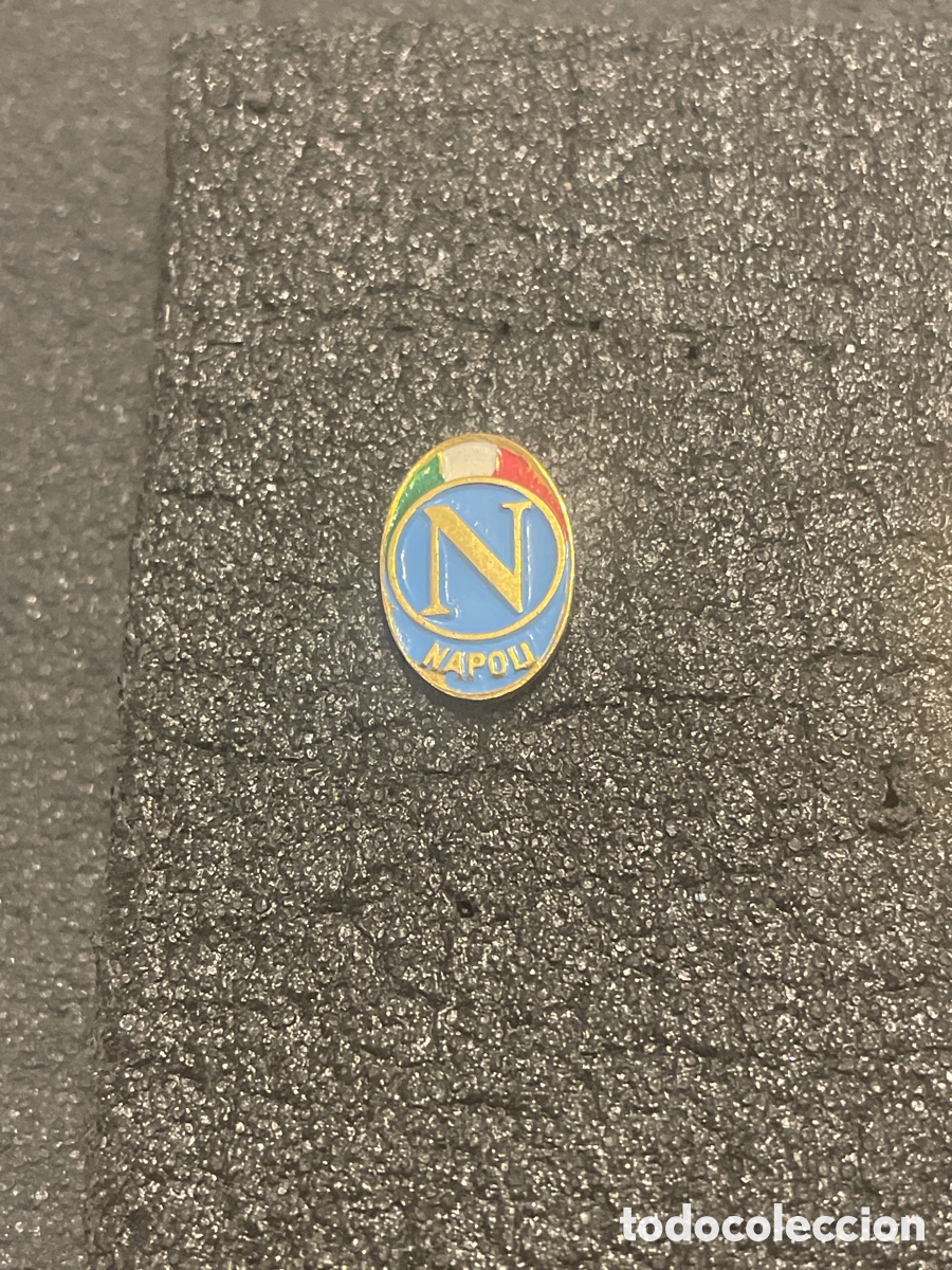 Coleccionismo deportivo: Pin 1 S.S.C. NAPOLI - N&aacute;poles