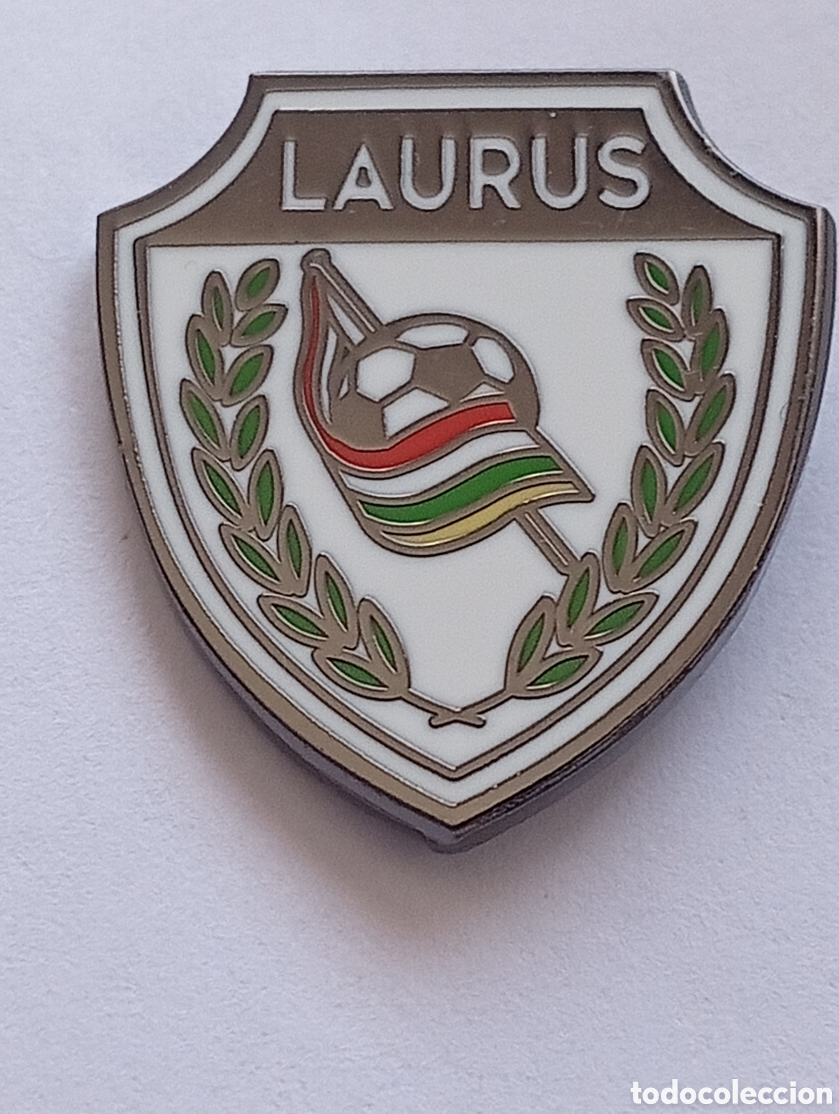 Coleccionismo deportivo: Pin - Club Deportivo Laurus ( Lo a Rioja)