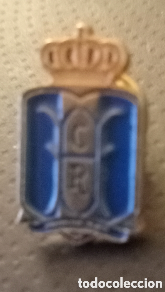 Colecionismo desportivo: PIN F&Uacute;TBOL HUELVA RECREATION