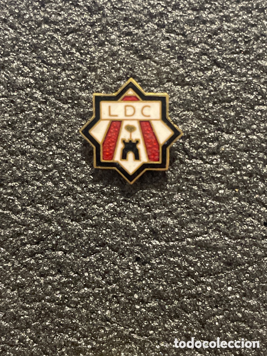 Coleccionismo deportivo: Pin 4 LOULETANO DESPORTOS CLUBE - Loule