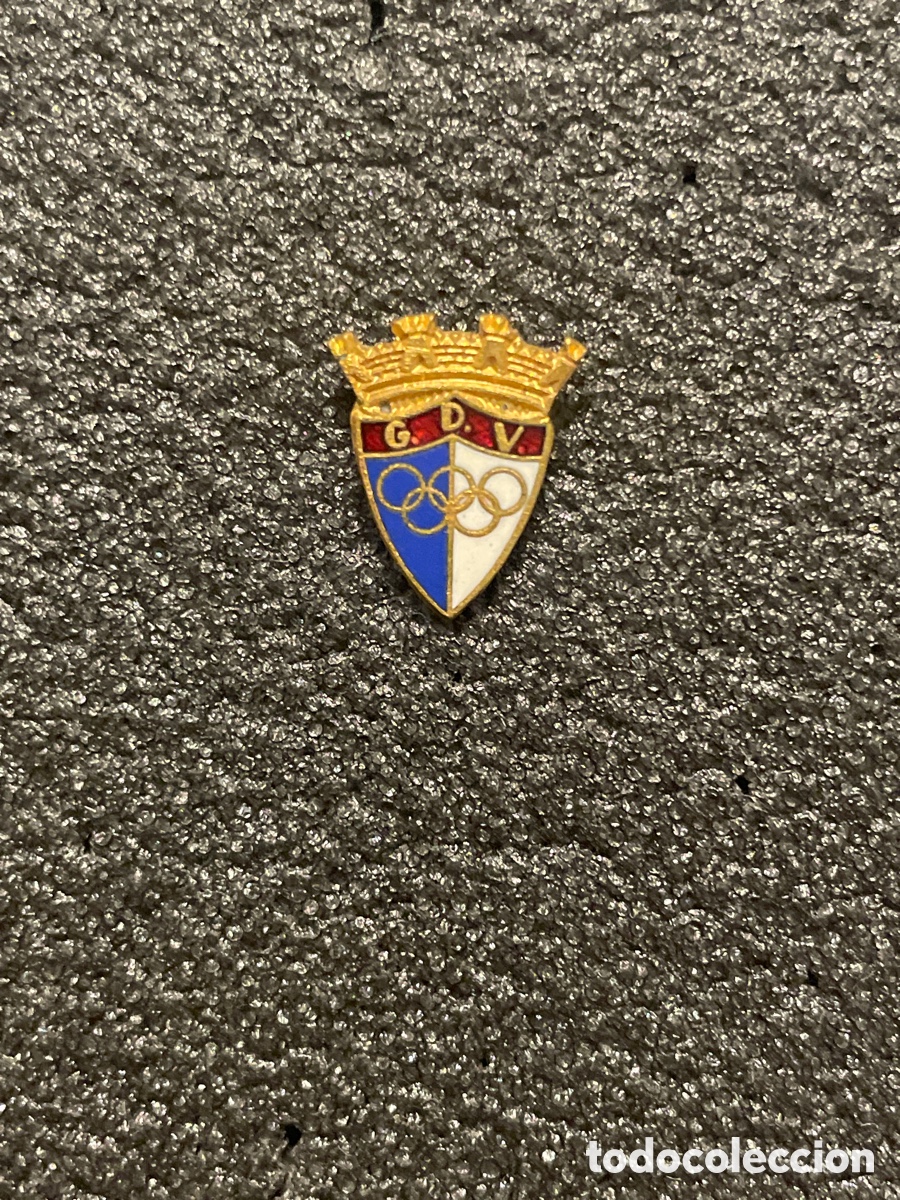 Coleccionismo deportivo: Pin 39 GRUPO DESPORTIVO VIALONGA - Vialonga