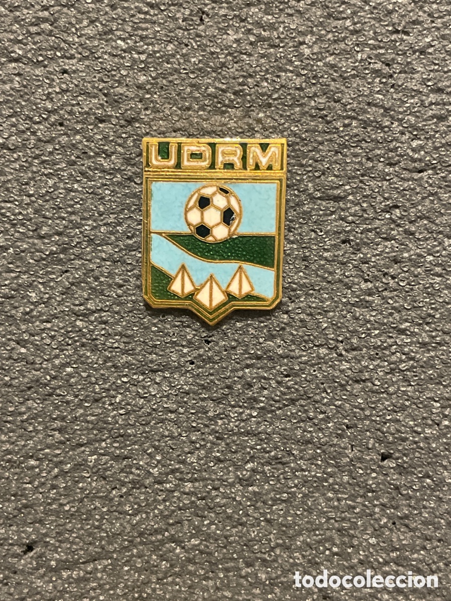 Coleccionismo deportivo: Pin 55 U.D. R&Iacute;O MAIOR - Rio MAIOR