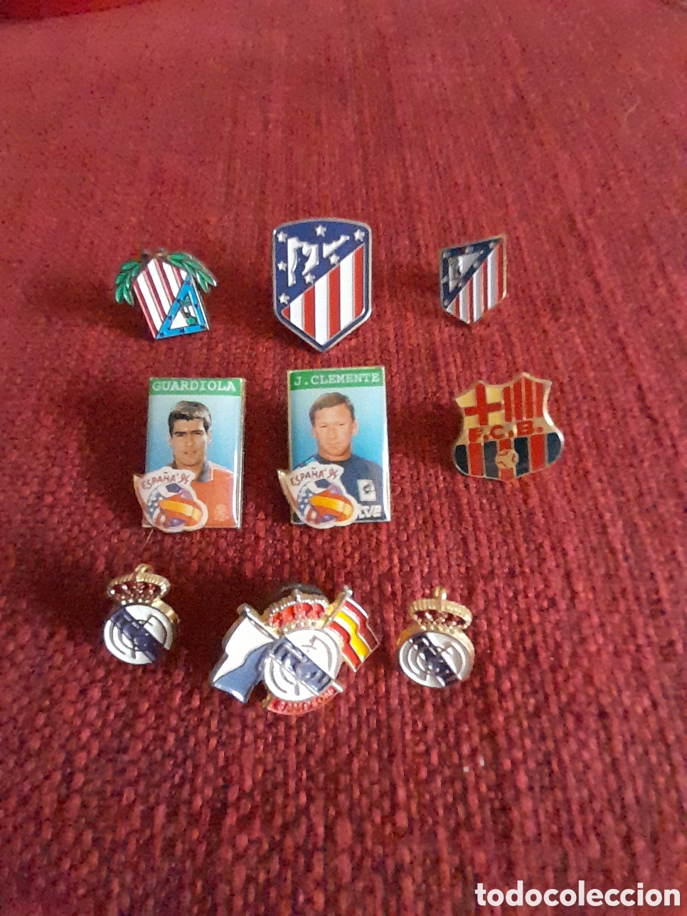Coleccionismo deportivo: Lote de Pines de F&uacute;tbol de varios equipos.