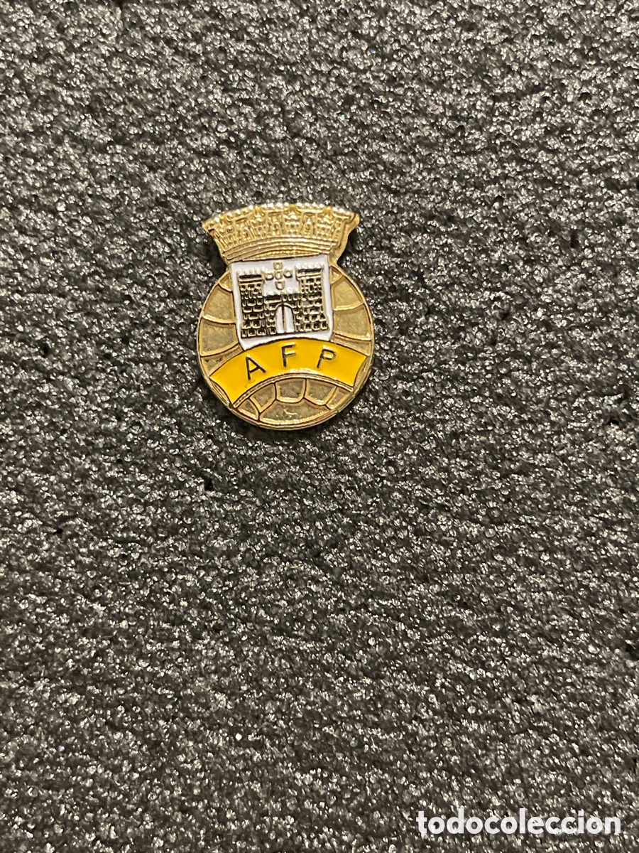 Coleccionismo deportivo: Pin 71 ASOCIACION FUTEBOL PORTALEGRE - Portalegre