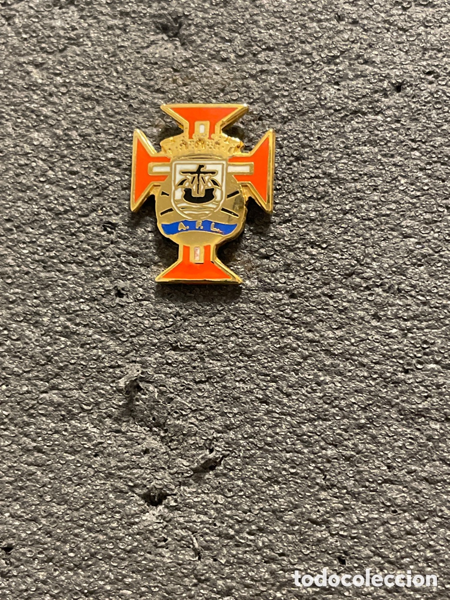 Coleccionismo deportivo: Pin 72 ASOCIACION FUTEBOL LISBOA - Lisboa