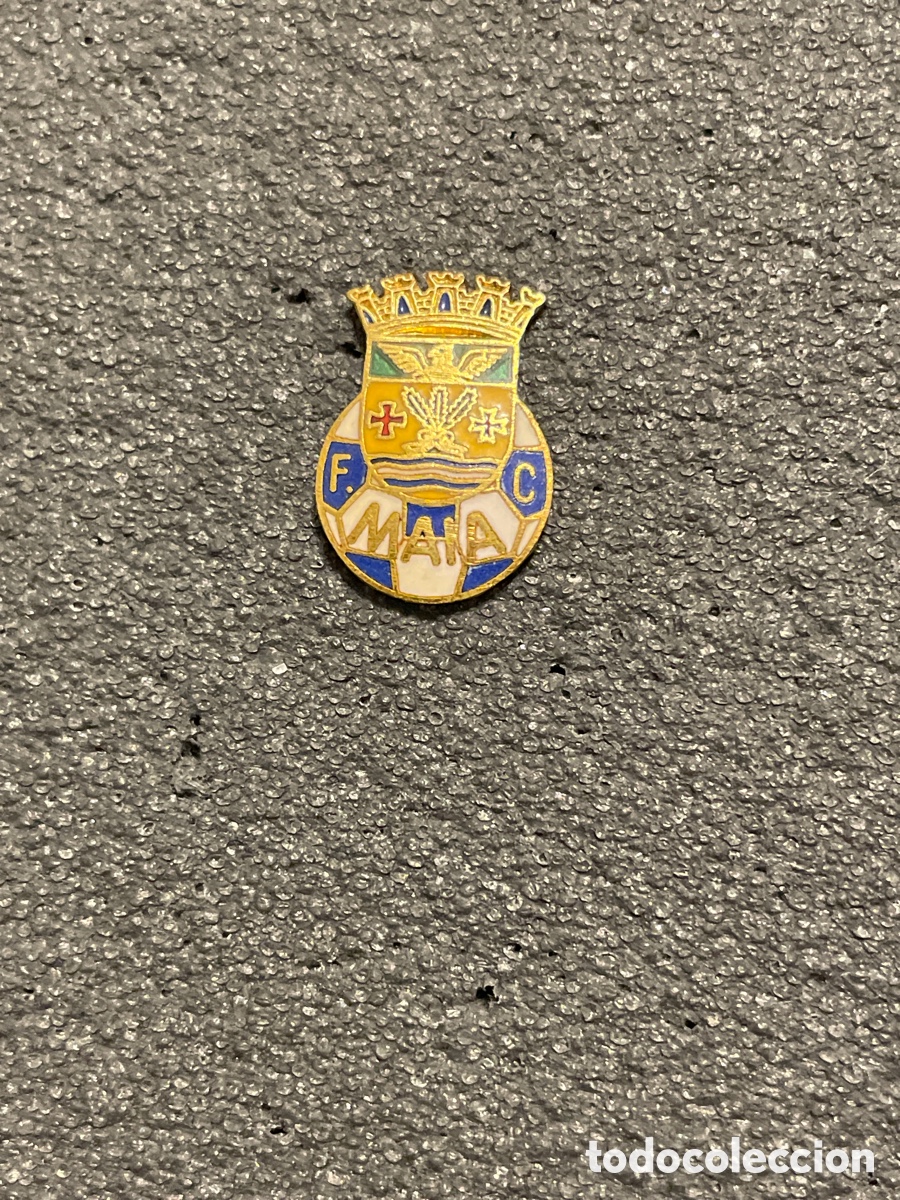 Collezionismo sportivo: Pin 35 F.C. MAIA - Maia, Oporto