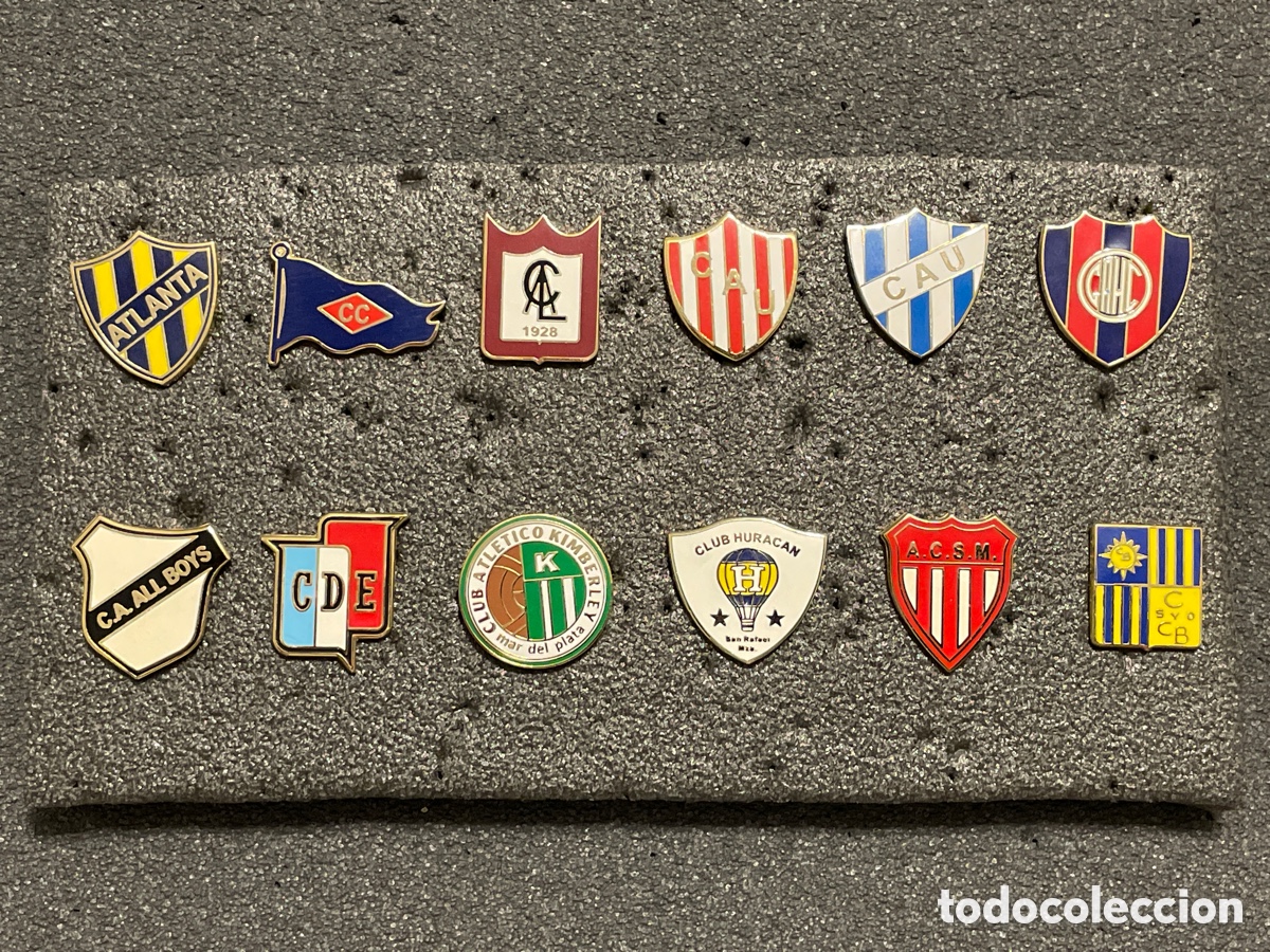 Coleccionismo deportivo: LOTE 1 DE 12 PINS DE ARGENTINA