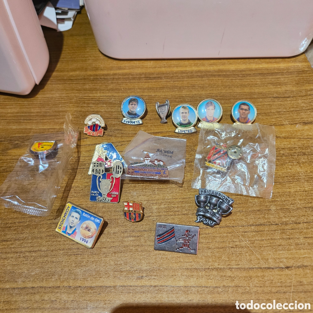 Coleccionismo deportivo: Coleccion pins Bar&ccedil;a a&ntilde;os 90 - Foto 2