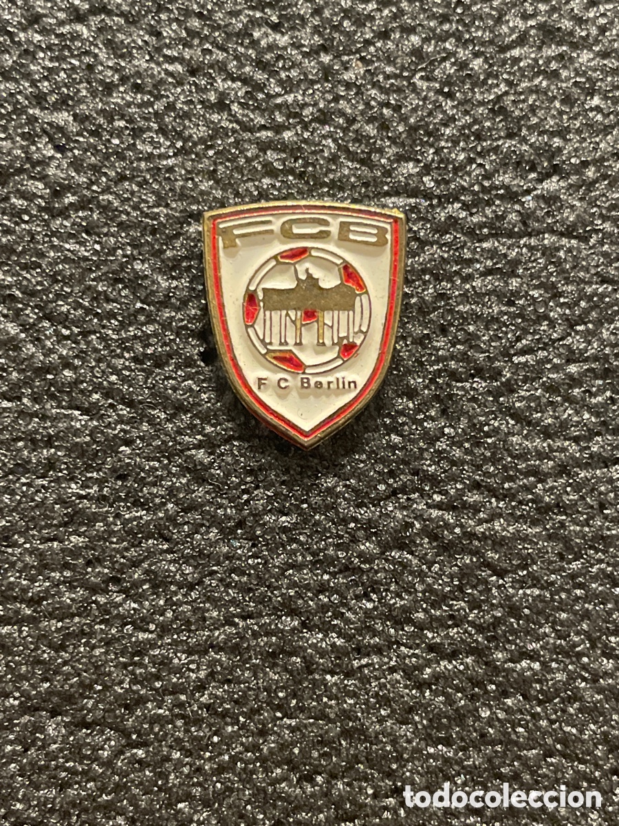 Coleccionismo deportivo: Pin 4 F.C. BERL&Iacute;N - Berl&iacute;n